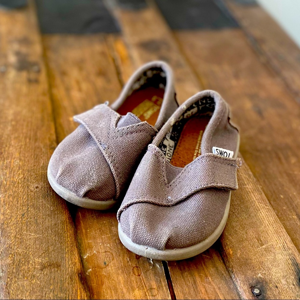 2.0 Alpargata Slip-On
TOMS
